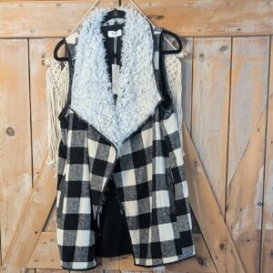 Bluivy Shrug / Vest / Cardigan.    Soft Cozy.  New